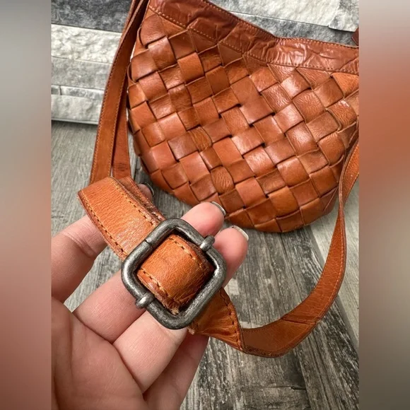 Vilenca Holland Anthropologie BohoCognac Crossbody Bag  Beautiful Woven Leather - Picture 5 of 14